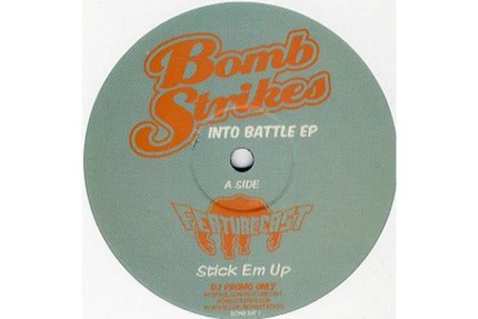 (Funky Breaks) (Bomb Strikes [BOMBBAT1]) Featurecast vs Pimpsoul - Into Battle EP - 2009, MP3 (tracks), 320 kbps